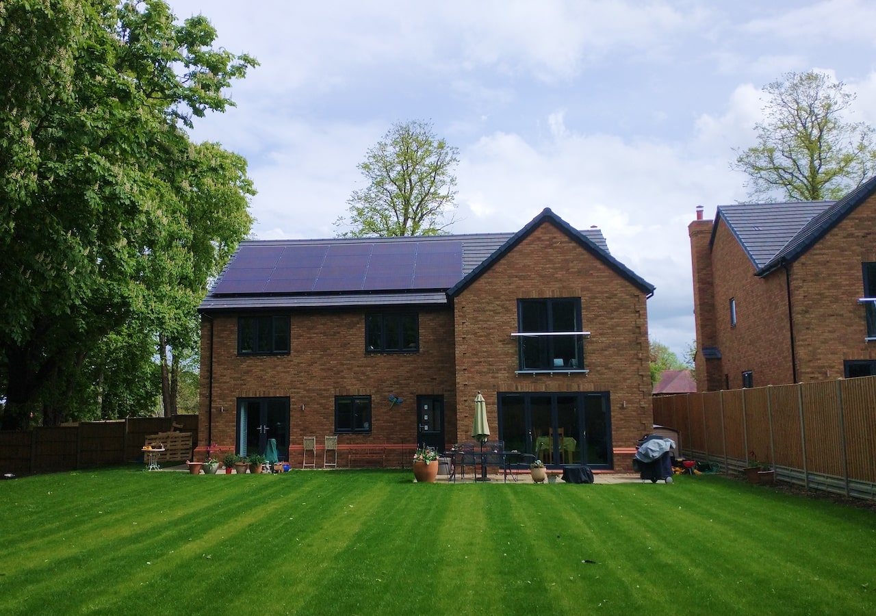 On-roof 6.5kW array on new build property with Tesla Powerwall
                battery